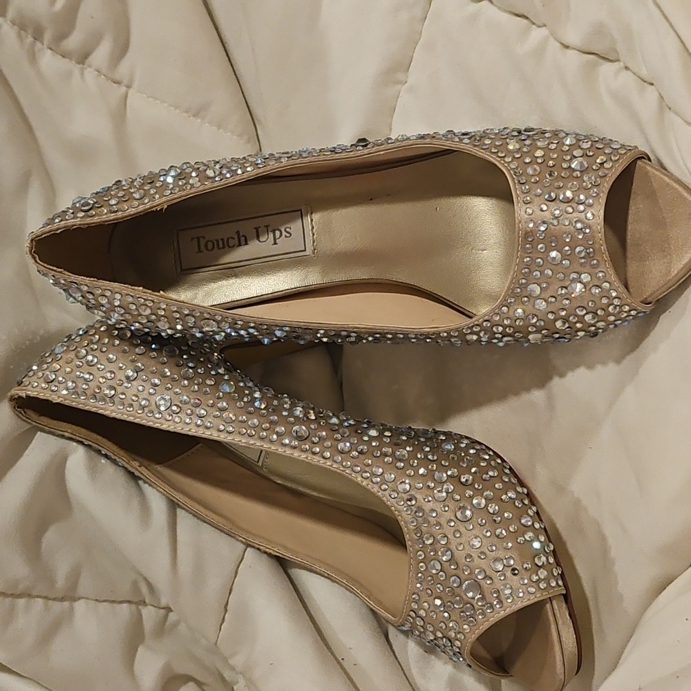 NWT- Touch Ups Eliza Women's  Rhinestone Peep-Toe Heels 8M